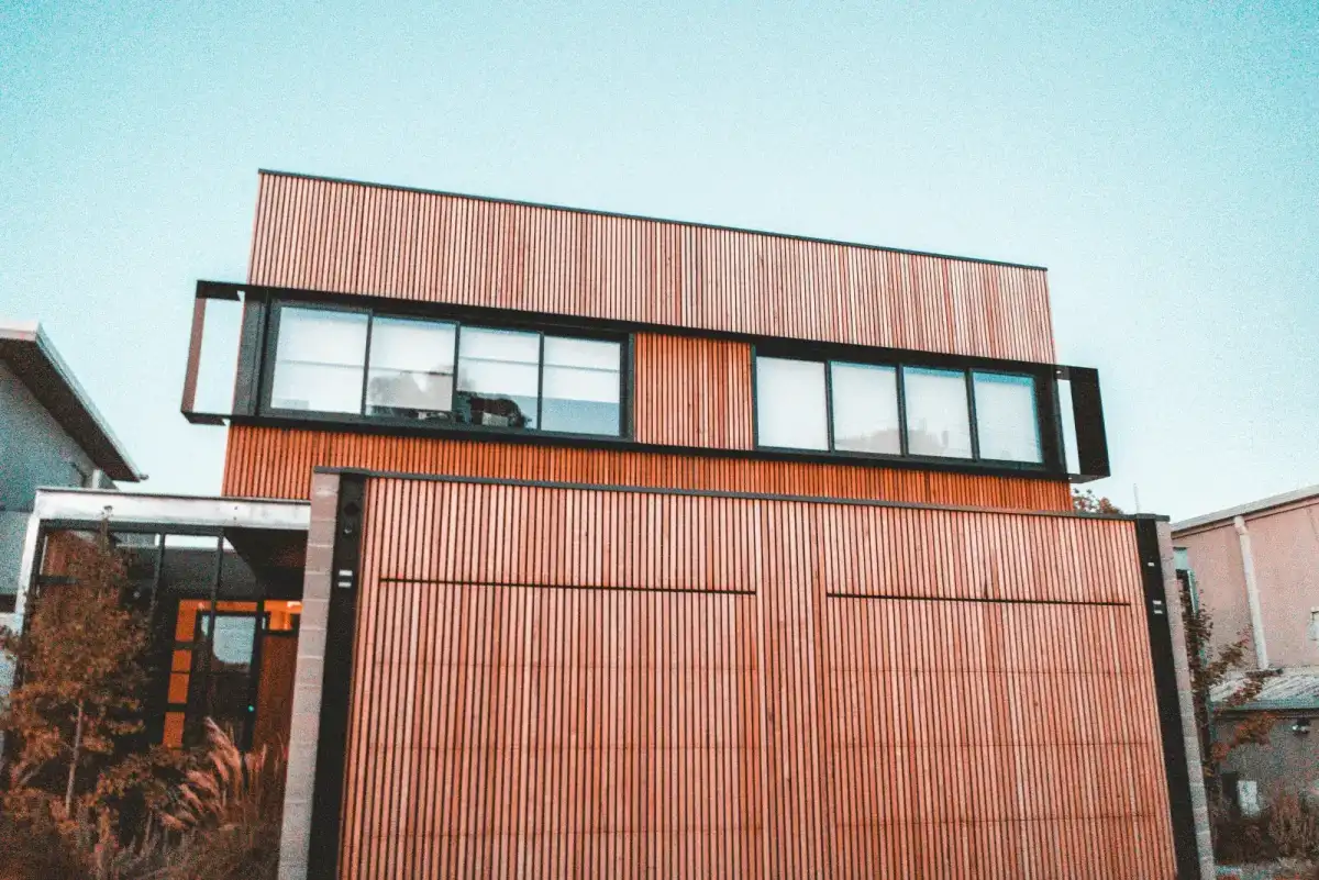 duplex house two doors