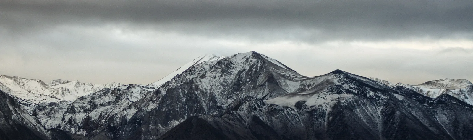 Mammoth Lakes, CA — editorial hero